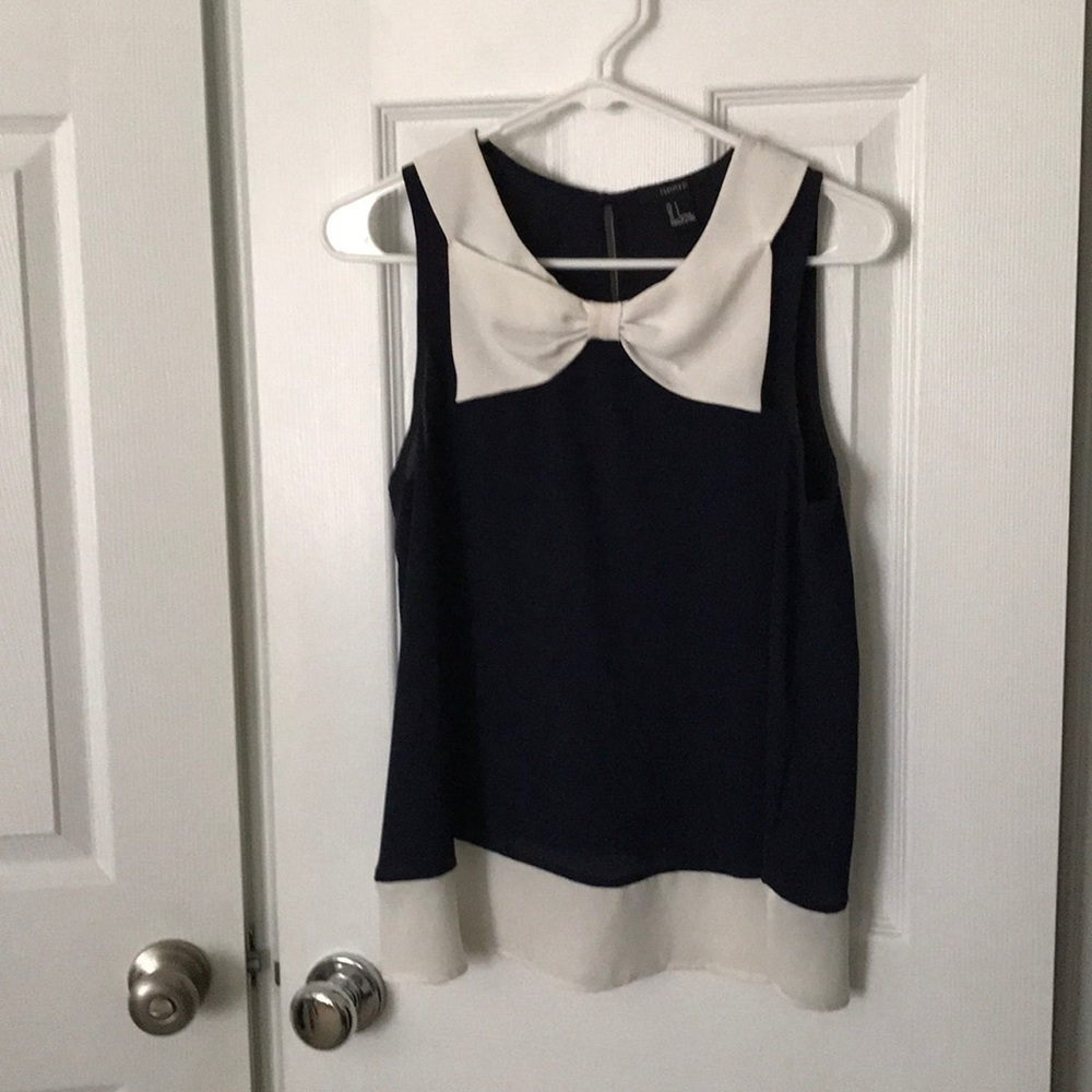 Big white bow tank top.